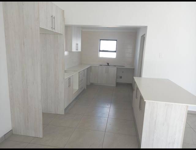 2 BEDROOM HOUSE FOR SALE IN LAAIPLEK